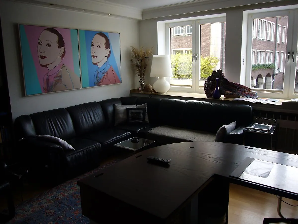 Apartement Mit Dachterrasse - Bei Curth Klingen - Teilen Sie Uns Ihre Ankunfszeit Mit Dusseldorf Germany