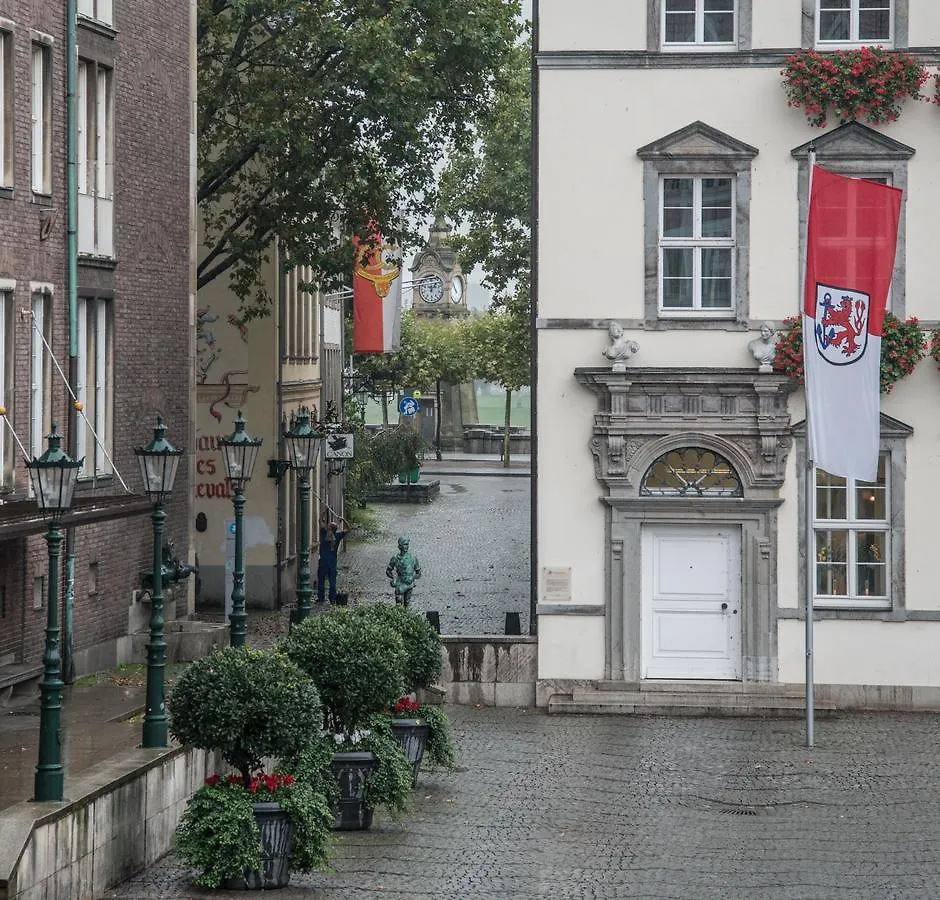 Apartement Mit Dachterrasse - Bei Curth Klingen - Teilen Sie Uns Ihre Ankunfszeit Mit Dusseldorf 2*,