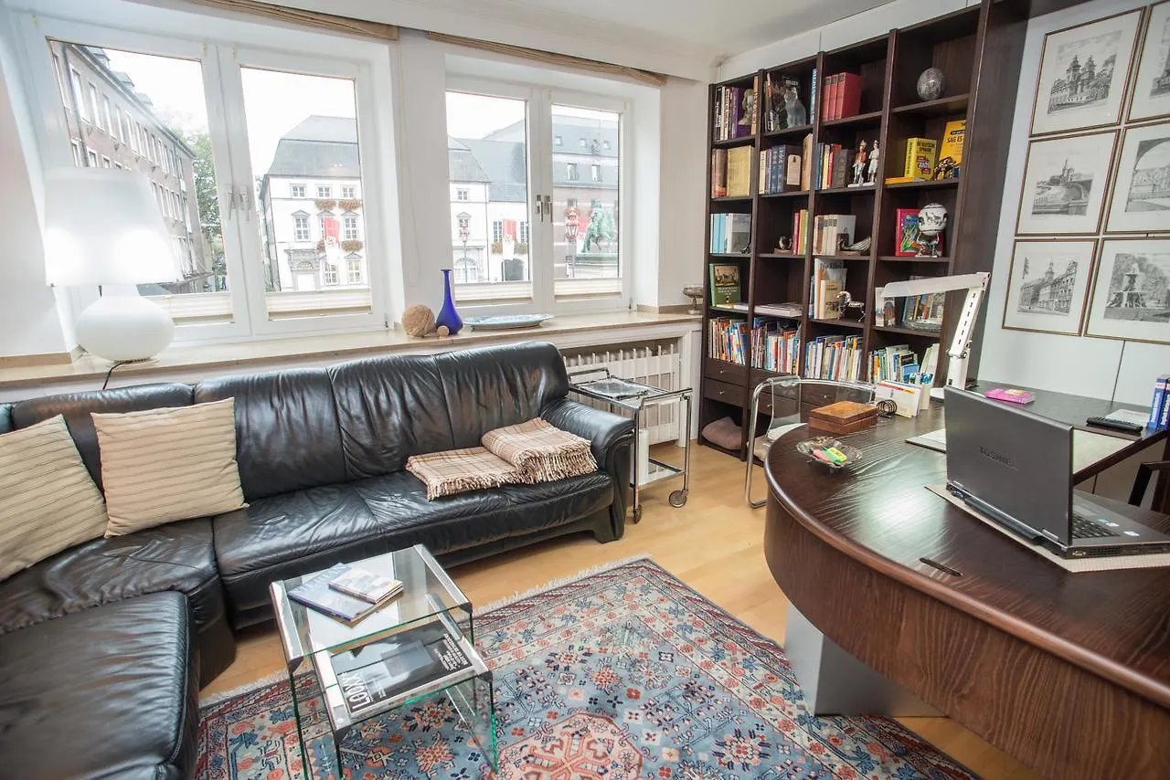 Apartement Mit Dachterrasse - Bei Curth Klingen - Teilen Sie Uns Ihre Ankunfszeit Mit Dusseldorf